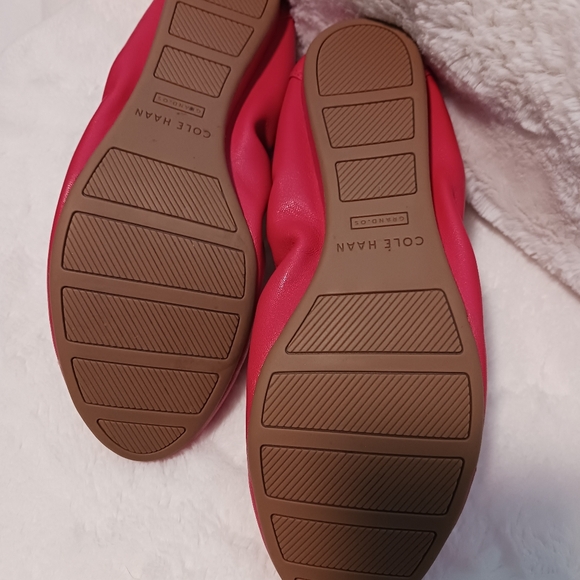 Cole Haan Orange Red Flats with Gold accent Bow detail - Picture 8 of 12